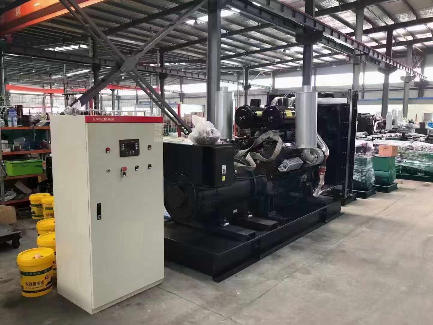 海西柴油发电机运行时的噪音和振动水平如何？